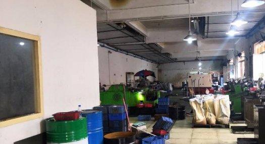 凤岗三联出租二楼厂房650平，价格优惠，适合轻行业