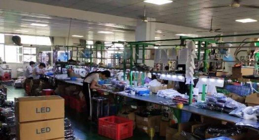 凤岗竹尾田楼上厂房出租670平价格便宜近路边好进出