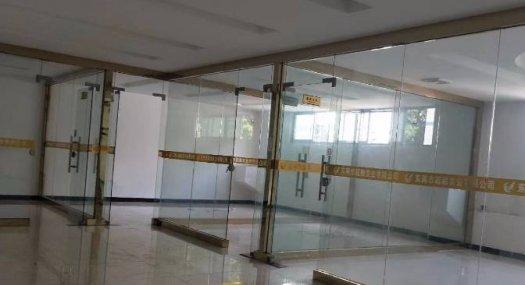 凤岗雁田布心附近出租一楼7米高带牛角带装修厂房2600平