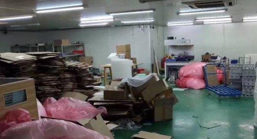 凤岗凤德岭楼上无尘车间厂房出租1500平，带水电齐全