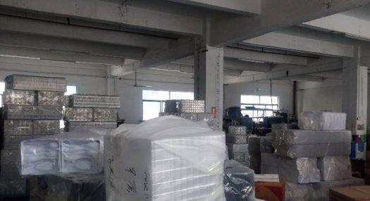 凤岗五联带现成水电办公室厂房出租700 光线好