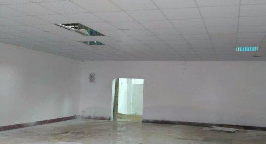 狮山3600方厂房出租，有国土证，大马路边，出入方便