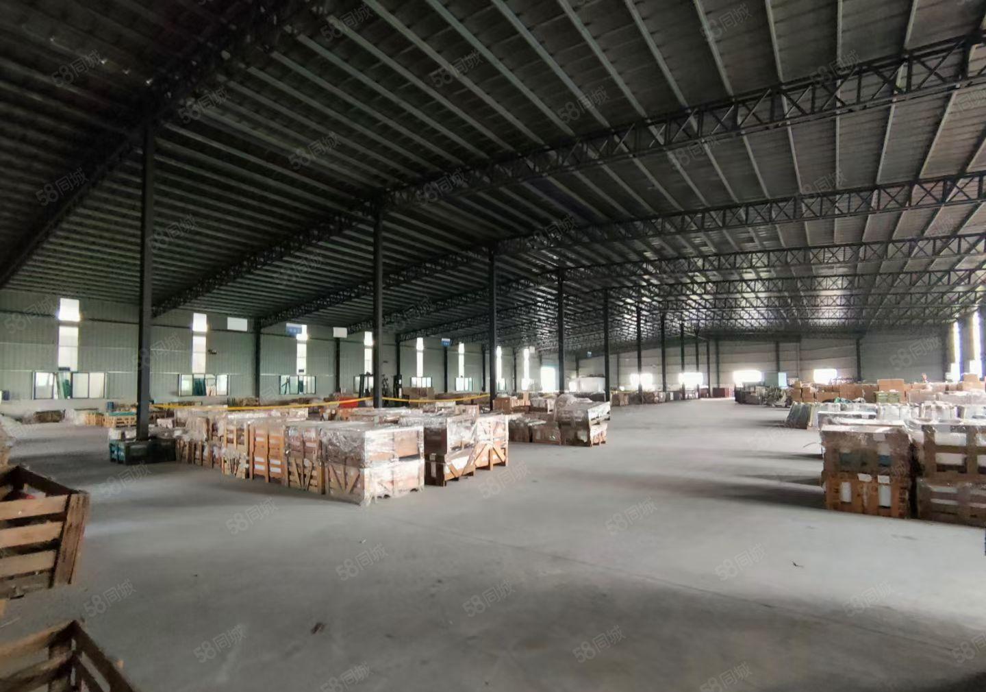 三栋市场附近单一层7000平方钢构厂房招租可分租