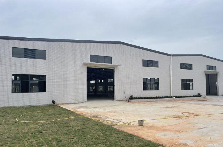 小金口独门独院钢构2000平 空地大  好进大车