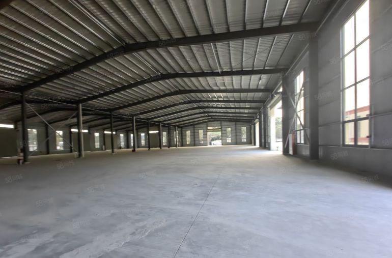 小金口2800平钢构厂房出租，层高10米。水电自交