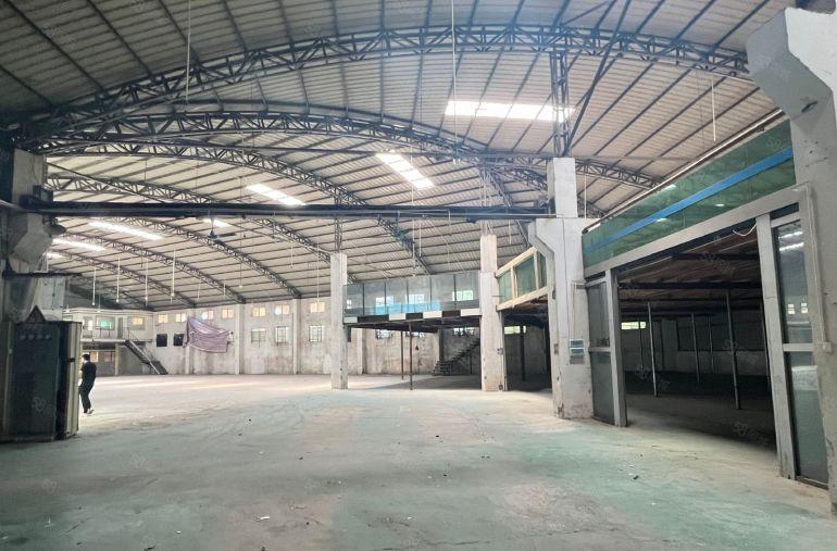 河南岸可做污染喷漆场地，24小时加工生产没问题，550平方