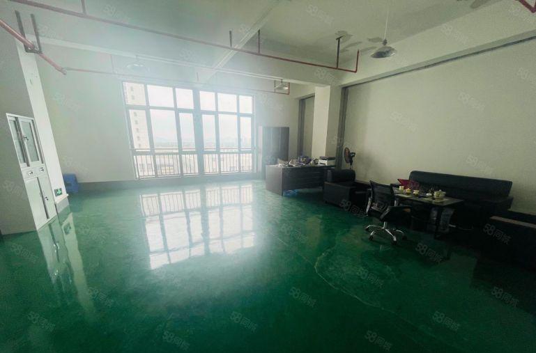 马安400平方电子厂房出租，刷好地坪漆，隔好办公室