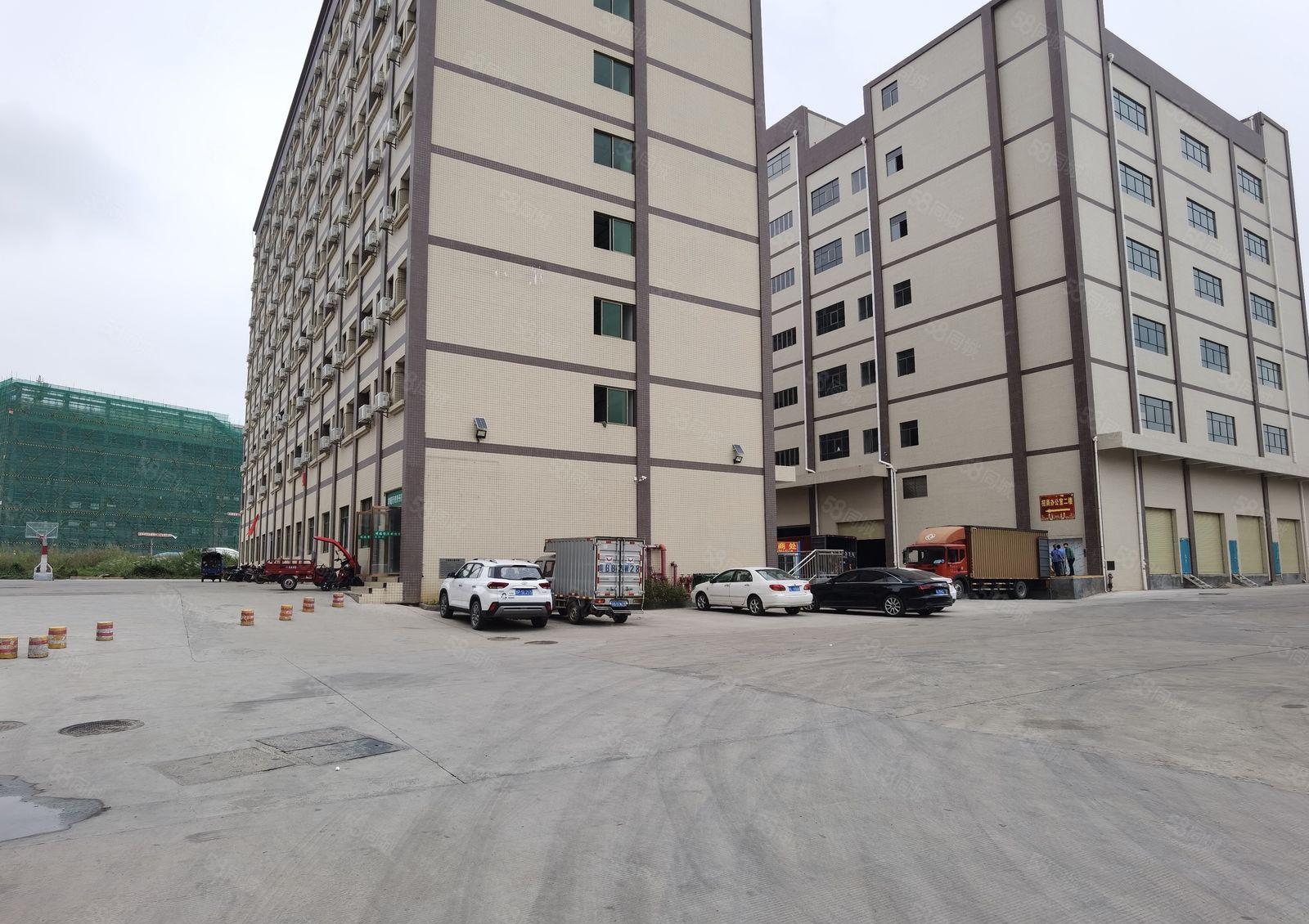 原房东的标准厂房出租，可以分租价格可以谈，环境好，容易招工