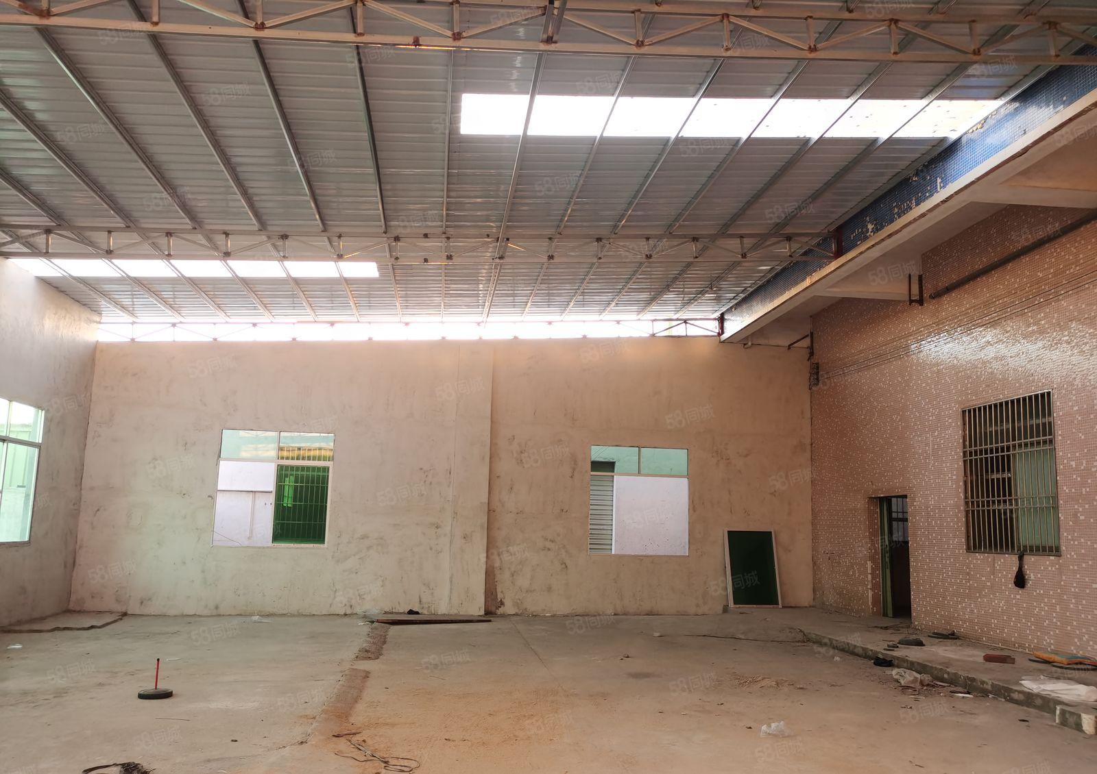 小金口柏岗独院三层厂房3200平米