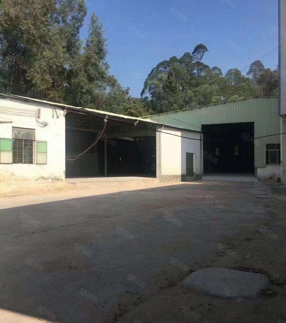 三栋高速出口附近独院钢构厂房单层900平方