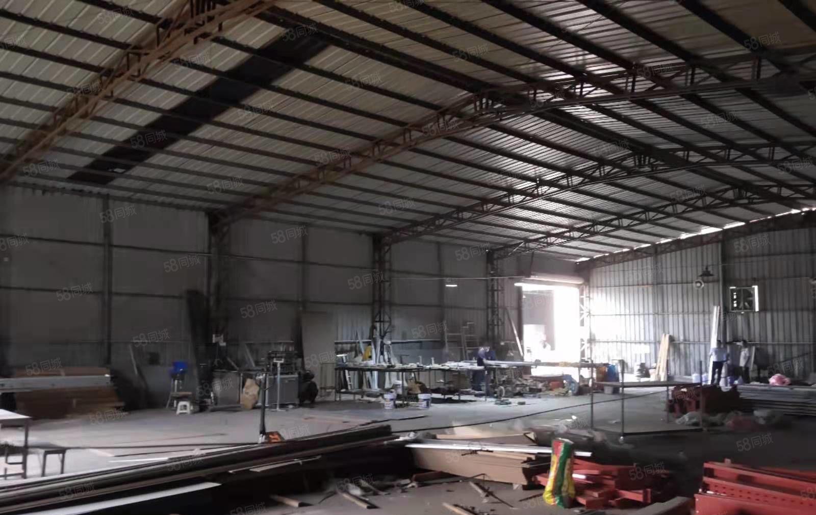 四角楼一楼铁皮房500平方 10元出租，可做噪音跟小污染行业