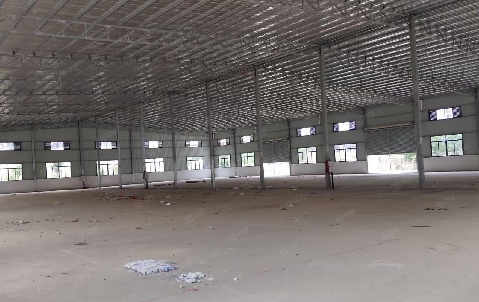 下角4980平方独院厂房出租，不限行业，可分租，可进大车