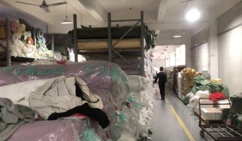 水口龙湖新空出二楼1200平现成装修厂房低价出租