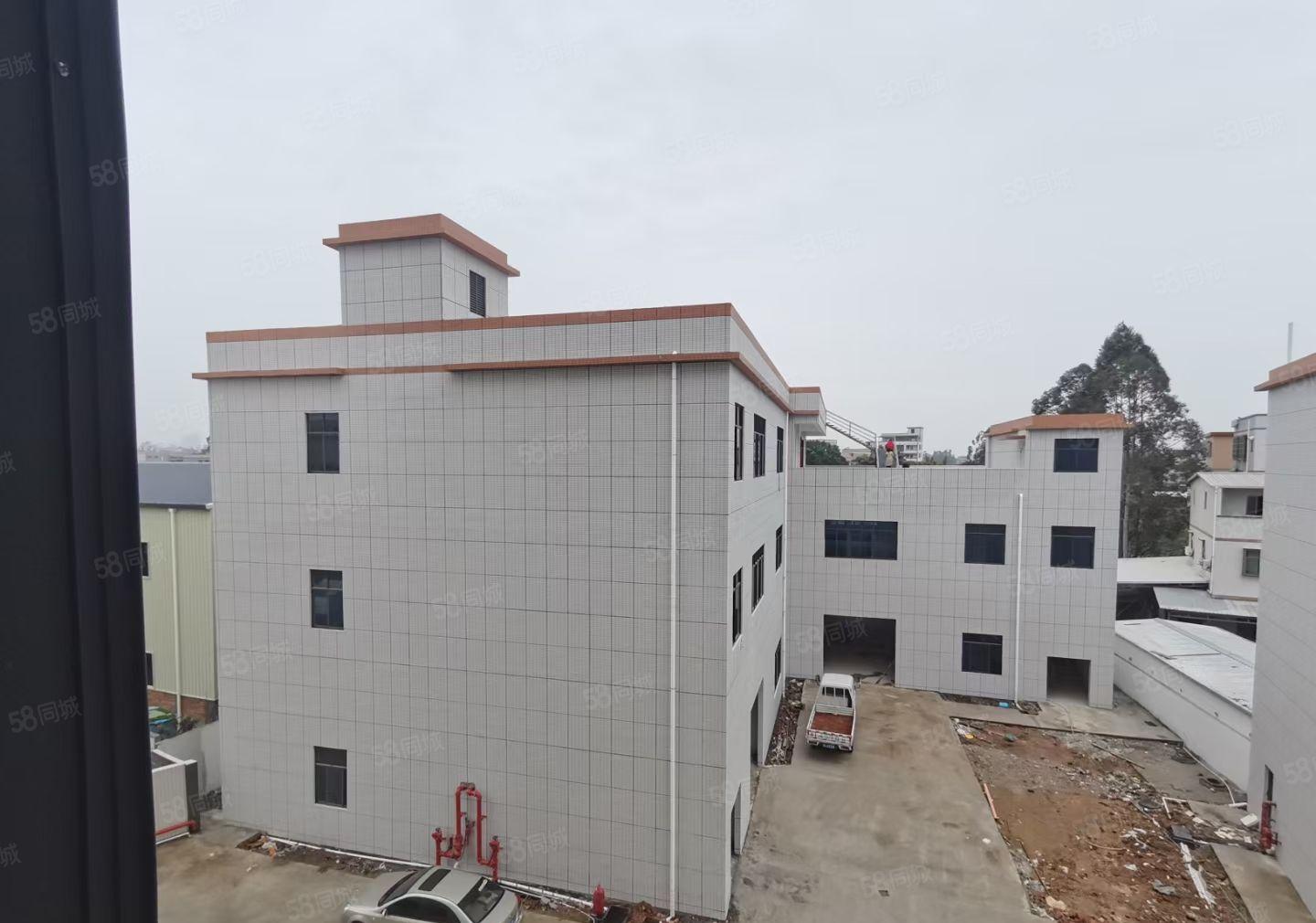 水口龙湖大道旁全新半独院三层厂房3727平方出租，形象好