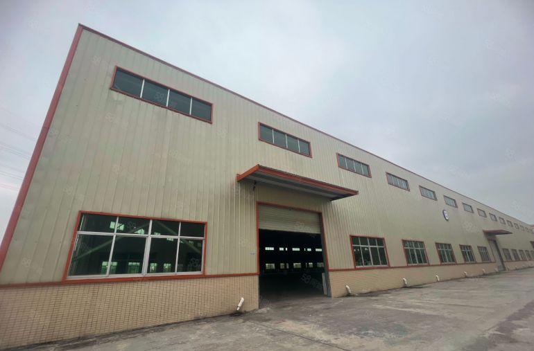 滴水11米带消防喷淋独院长度150米空地5000方。