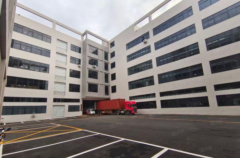 平潭全新现代厂房楼上2200平米租金10元 可分租 现成地坪