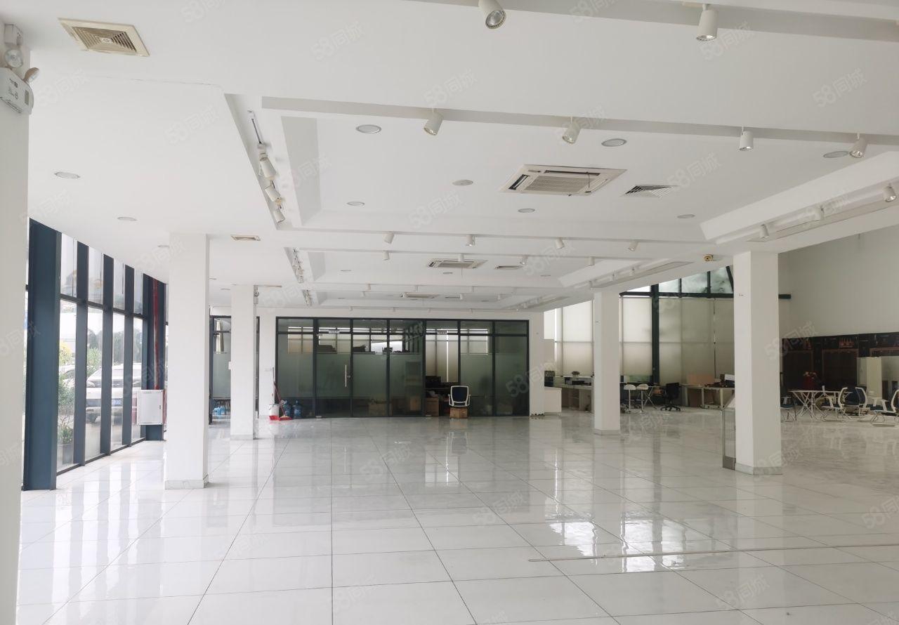 汝湖高速出口原4S店面积3000平米招租