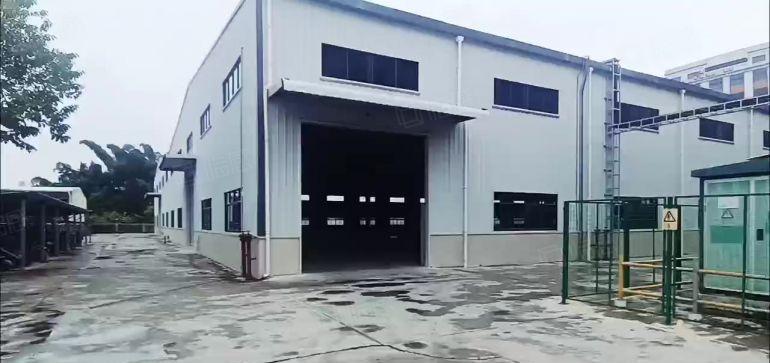 ~~~~独门独院~~标准钢构厂房，形象好，位置优越，证件齐全