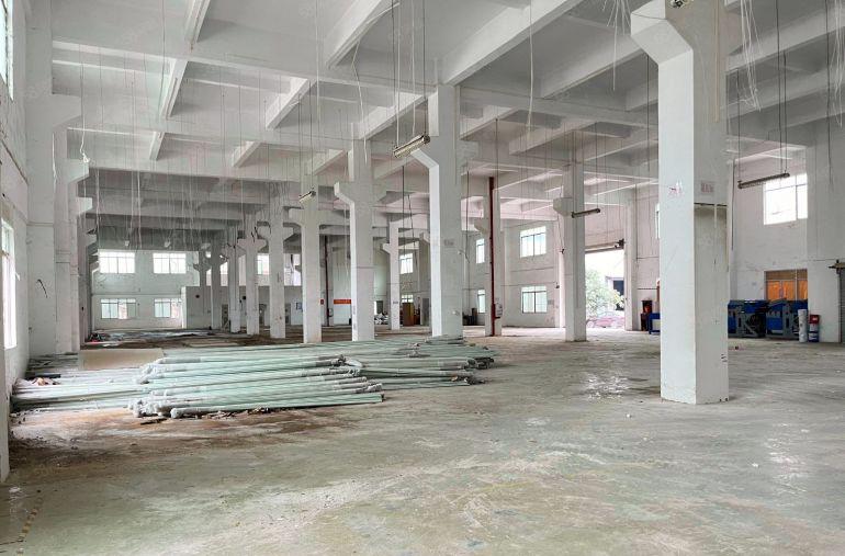 （一楼带牛角）小金口13块每平一楼厂房