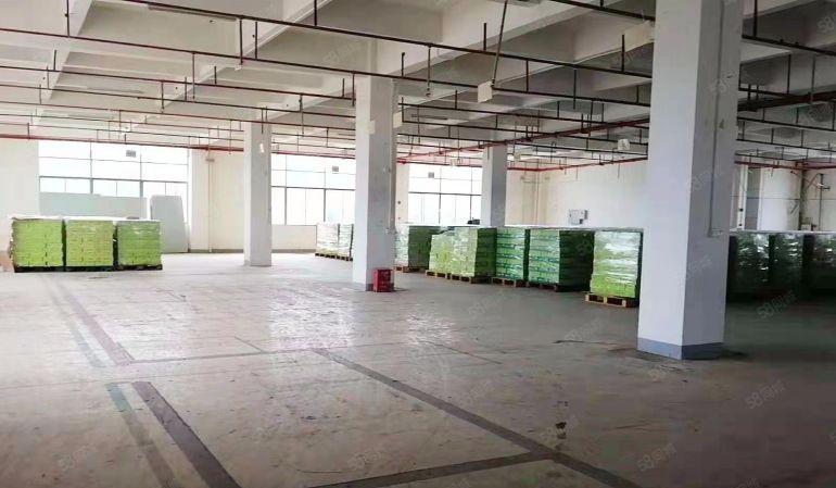 7元厂房出租，在三栋的核心位置，在国道边上，交通非常方便！