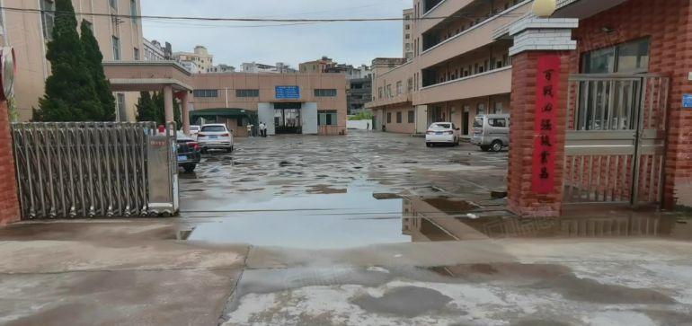 小金口独门独院钢构6000平层高10米低价出租 可分租