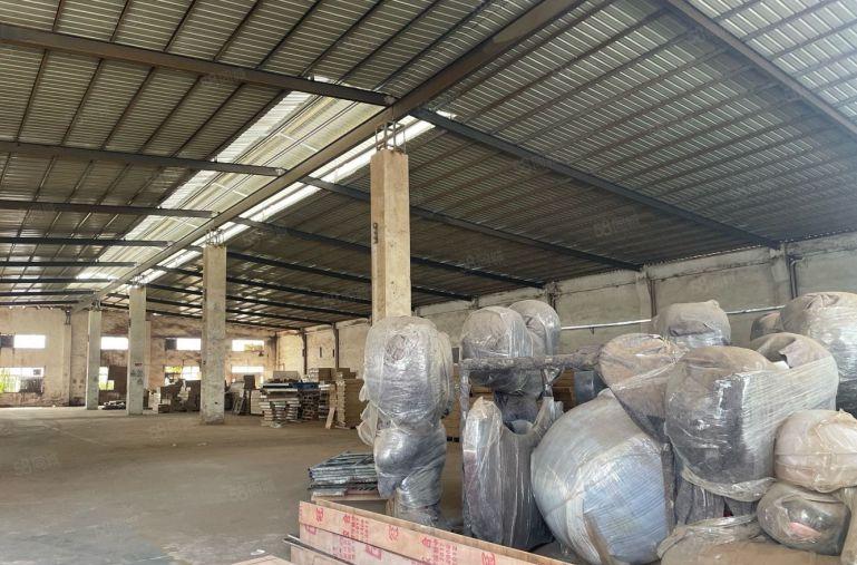 小金口单一层钢构厂房1000平低价出租，空地大，好进车