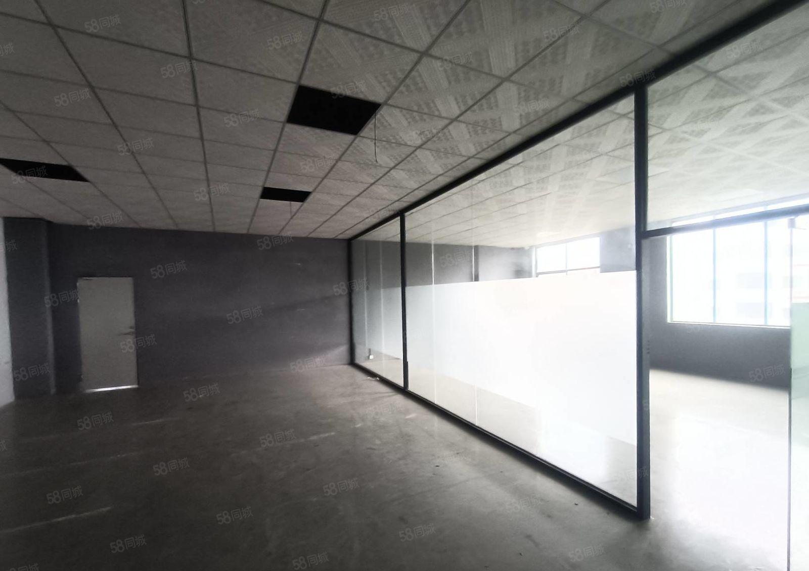 三栋市场精装修标准厂房800平方出租，水电齐全