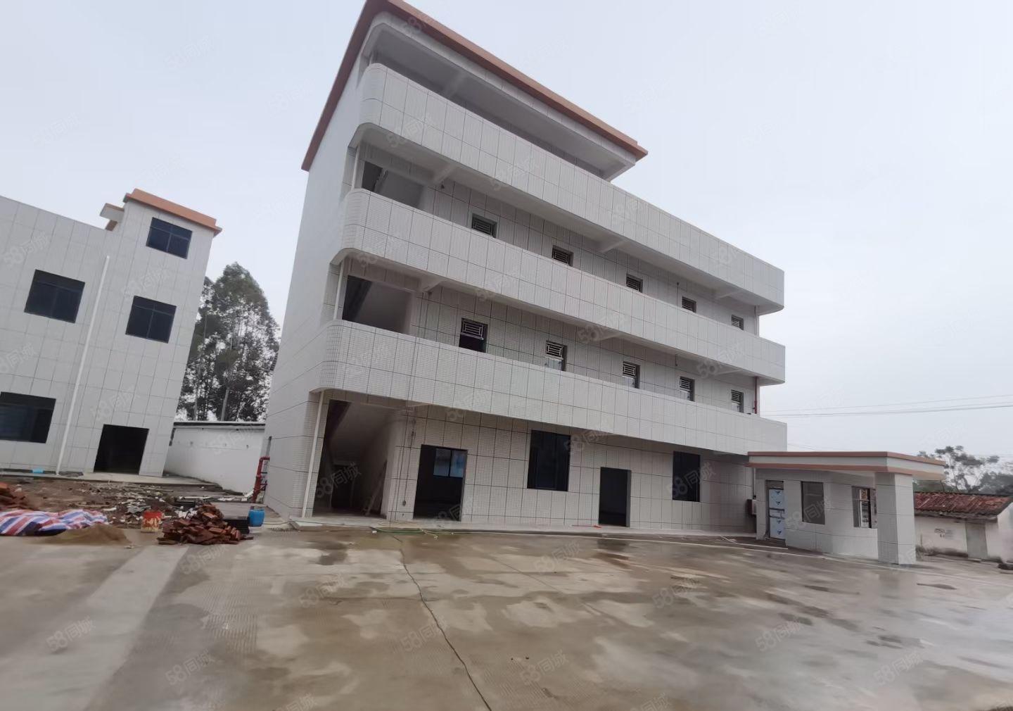 水口龙湖大道旁全新半独院三层厂房3727平方出租，形象好