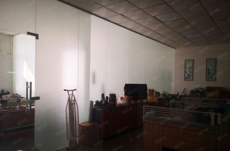 马安镇  汉水金城工业园二楼厂房1500平米出租，证件齐全！