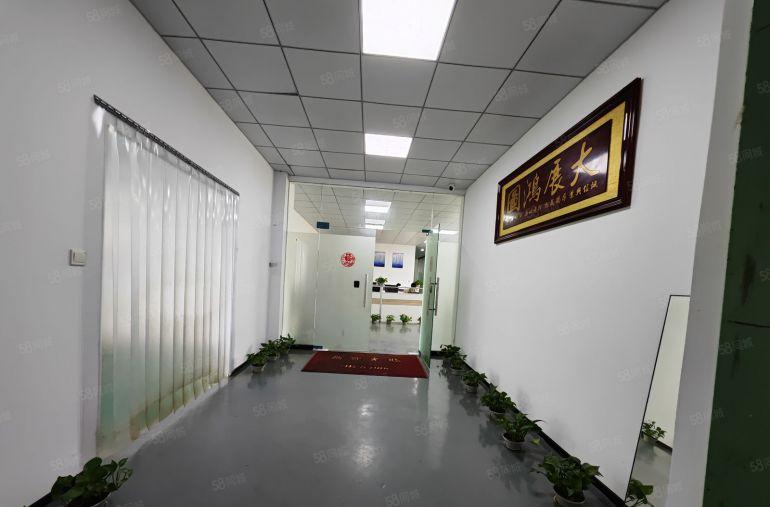 仲恺8元5吨电梯楼上精装厂房出租2560平方可分租