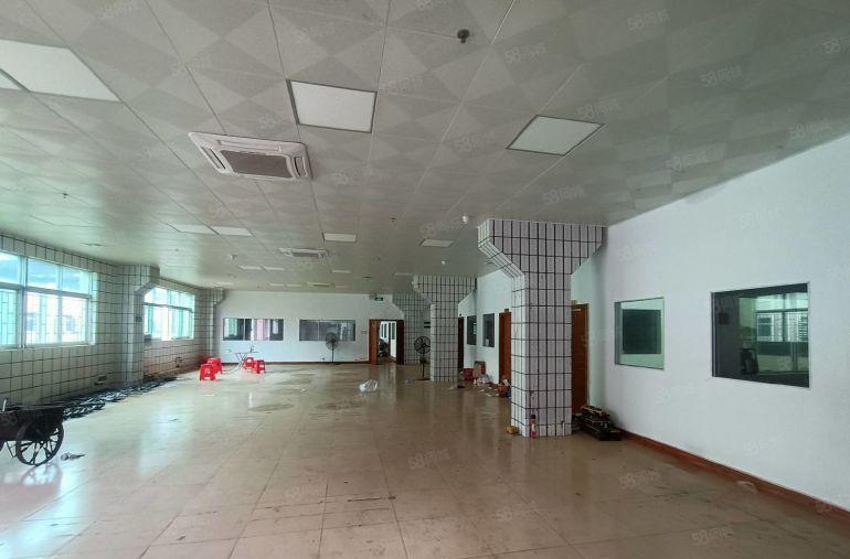 三栋镇工业园单一层一楼混泥土厂房10米高1000平方，带行车