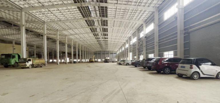 15块！龙丰滴水12米钢结构12000平厂房仓库出租空地大。