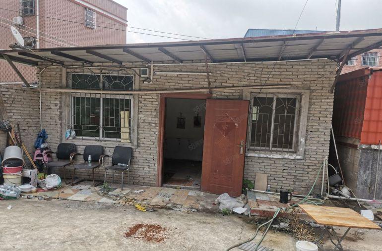 独门独院的钢构厂房刚空出，有空地院子450平米