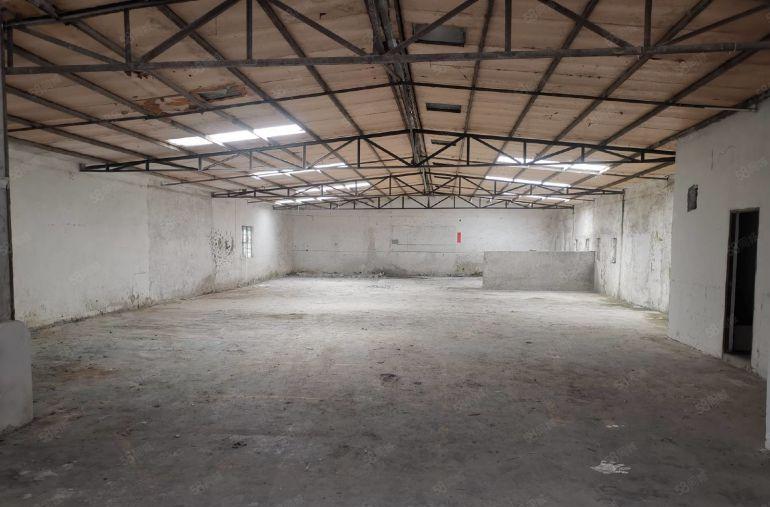 河南岸原房东600平方钢构厂房出租  现成办公室