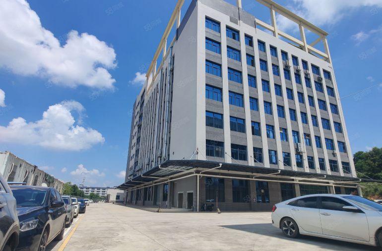 三栋新出全新标准厂房一万平方，形象非常好