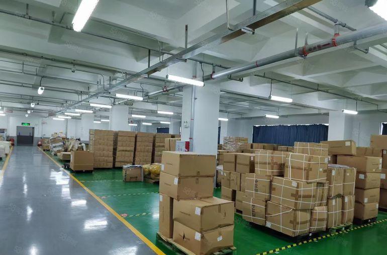 水口精装修电梯厂房三楼2000平方可分租600平方