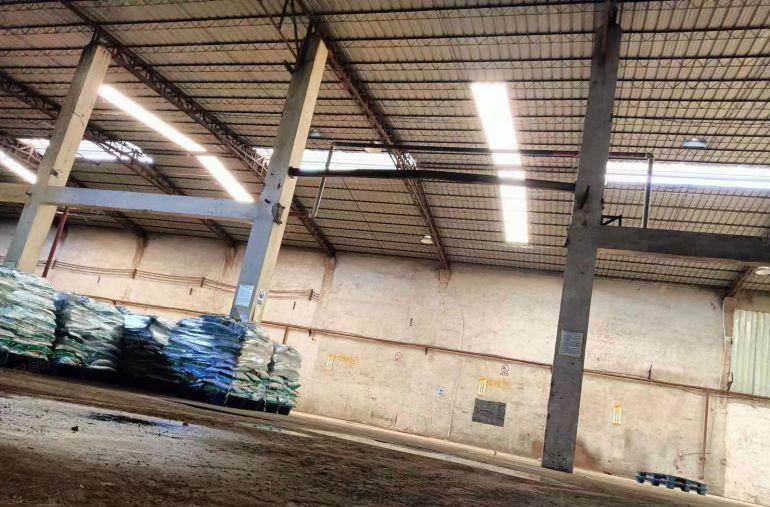 原房东厂房实际面积出租3080平方，周围无居民适合各行各业！