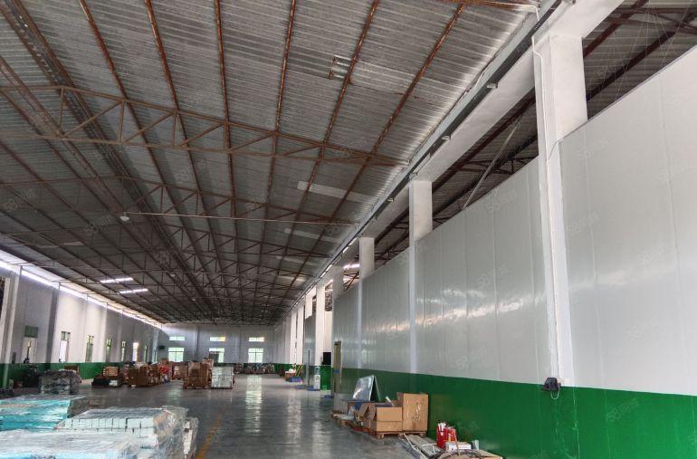 厂门口就是主干道！小金口30000砖墙到顶单一层800起