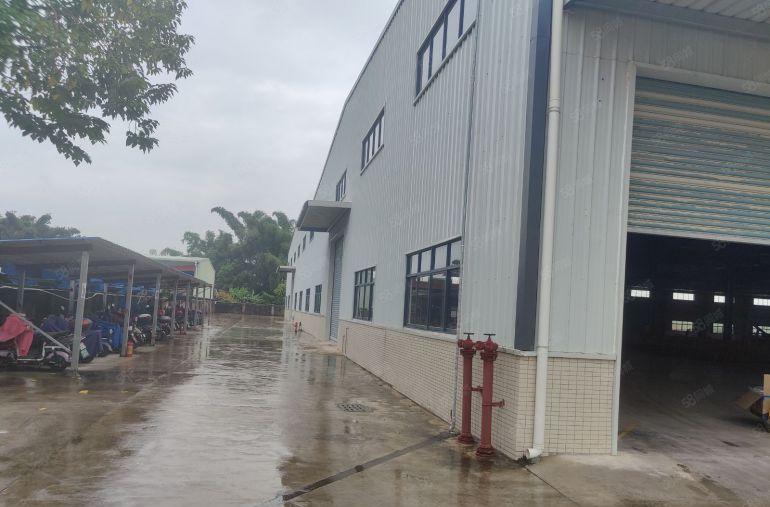 钢构9米高，位置好，大小可分租