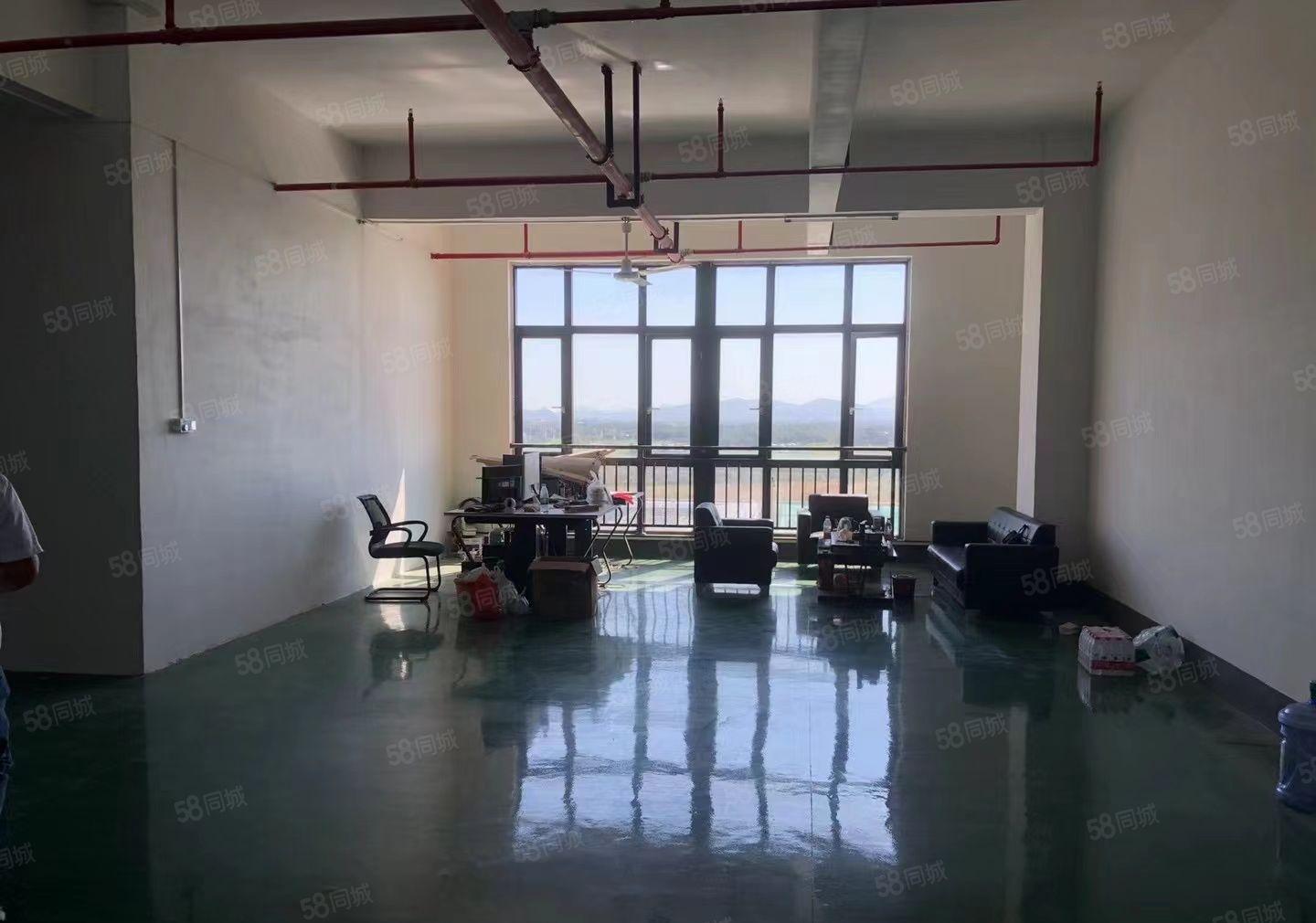 马安工业区7楼全新厂房出租面积780平方米现成装修3吨货梯