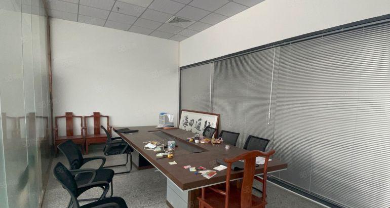 水口100平方办公室出租有客梯隔好会议室