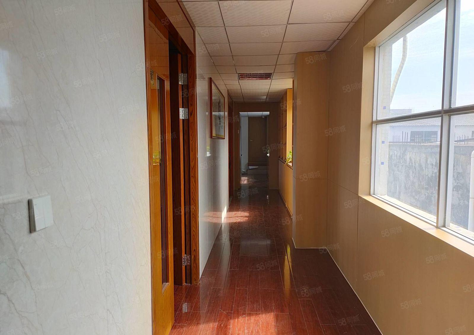 新圩带现成喷油房4500平独门独院钢构厂房出租证件齐全好进车