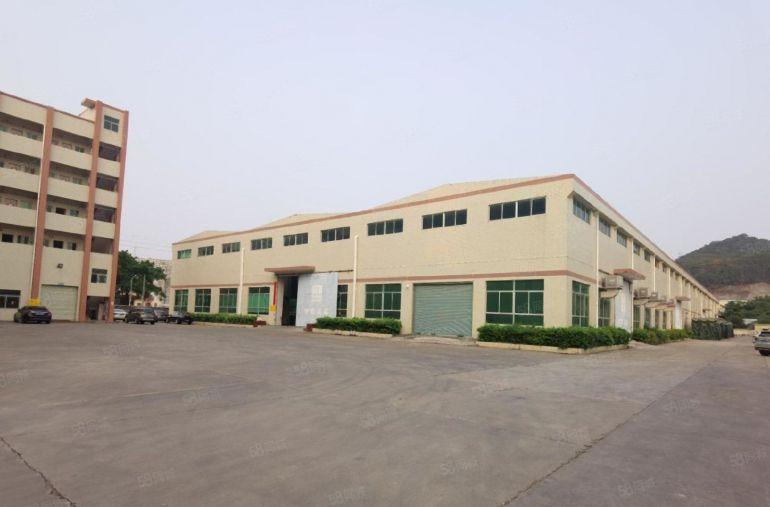 秋长国道旁临深新出带行车钢结构滴水10米13000平低价出租