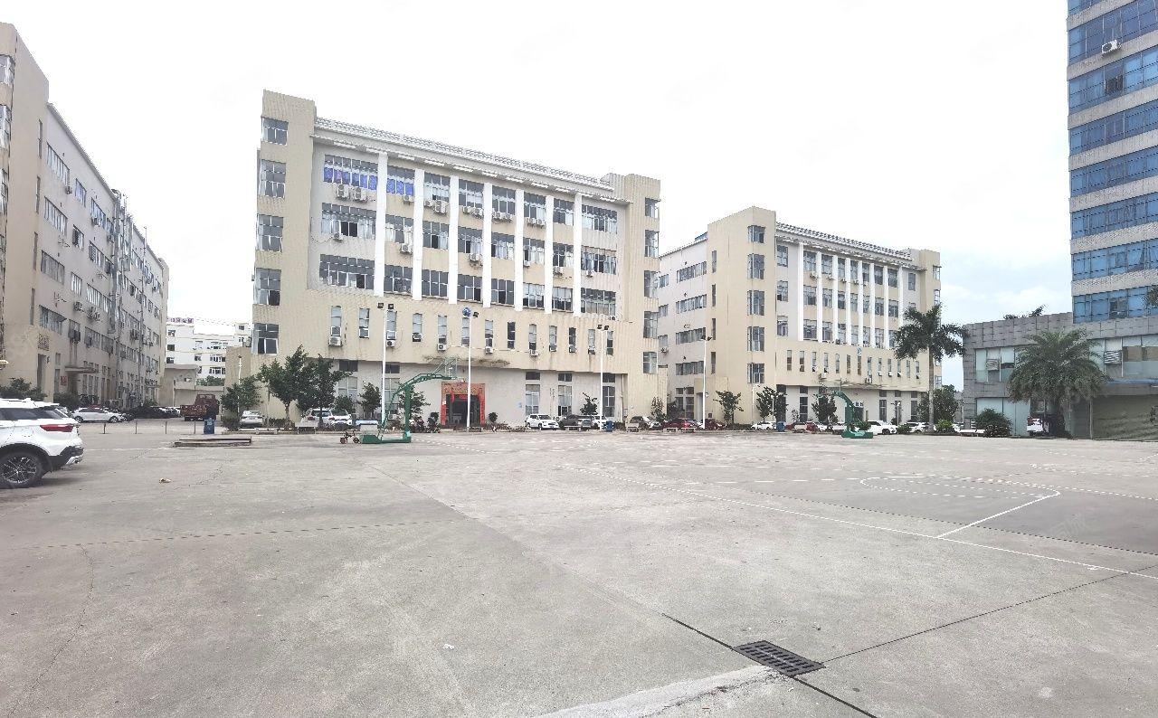 惠州镇隆原房东一楼800平厂房带现成航车，合同可以签8年