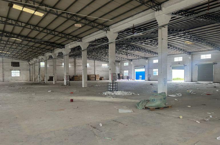 惠阳镇隆高速出口旁边独门独院钢构厂房低价出租大小分租