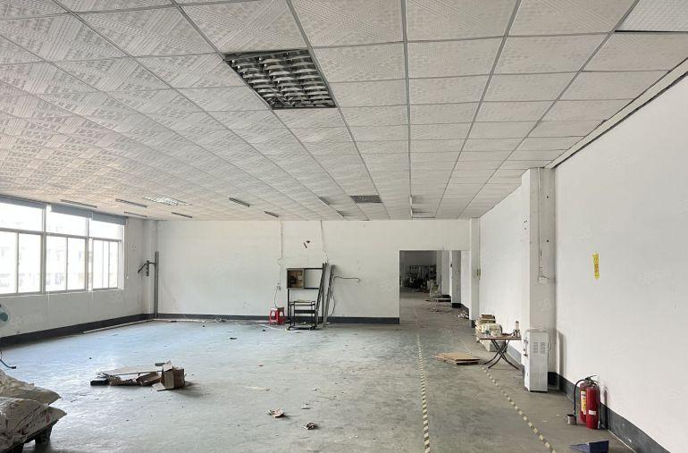 10元！！秋长原房东独院厂房仓库低价出租700平大小可分租