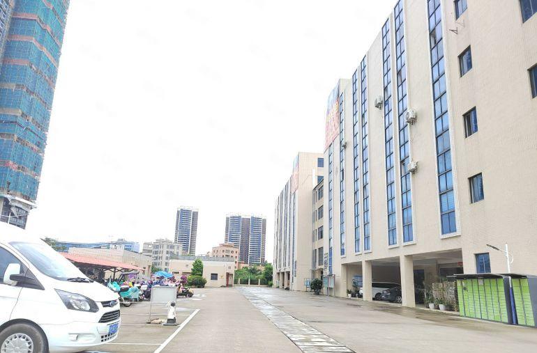 9块钱精装修！淡水原房东红本园区楼上1800平厂房出租可分租