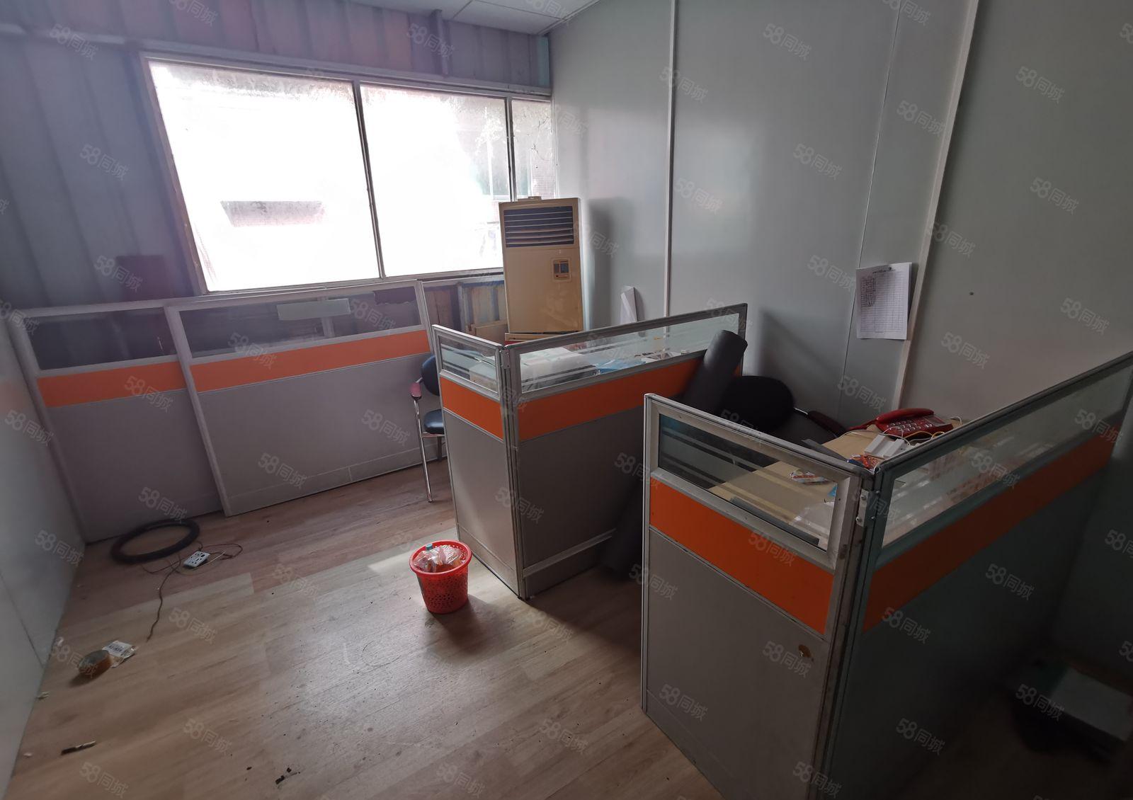 红本钢结构滴水8米厂房出租