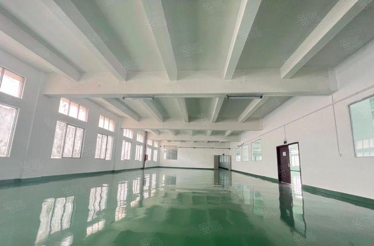 原房东实际面积出租，2500平方带精装修，证件齐全。