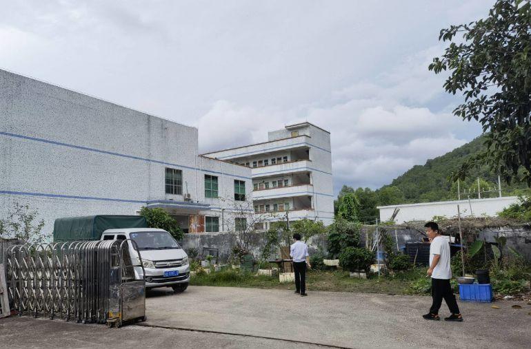 新圩原房东小独院3000平低价出租，好进车无行业限制